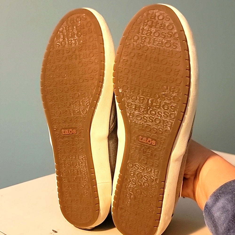 TAOS Dandy Canvas Slip-On Sneakers Rubber Soul Grey Size 9 - Picture 5 of 7